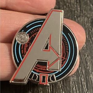 Disney Parks Avenger 2020 Hidden Disney Mystery Pin